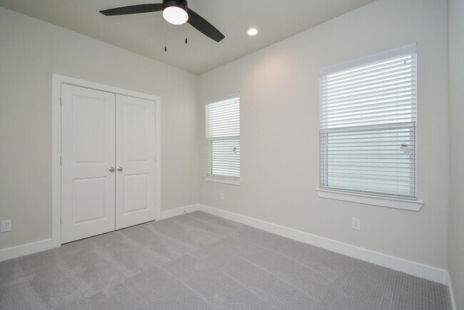 5914 Jasper Jones Wy
