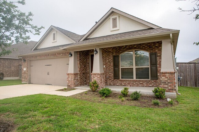 Beautiful One Level 3 BR / 2 BA Home for R... - Beautiful One Level 3 BR / 2 BA Home for R...