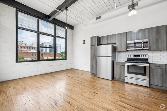 1BR, 1BA - 1,150SF - Dining Room