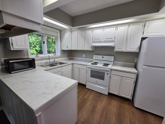 Photo - 3406 Alpine Ct