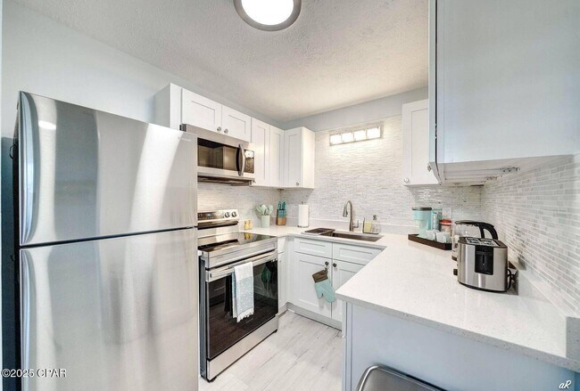 Photo - 7308 Sunset Ave Unit B