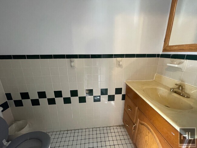 Photo - VAN SICLEN AVENUE Unit 1