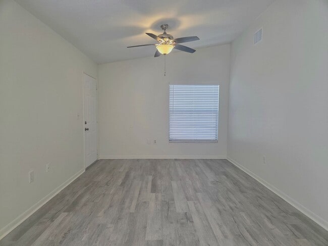Photo - 1902 Crystal Grove Dr