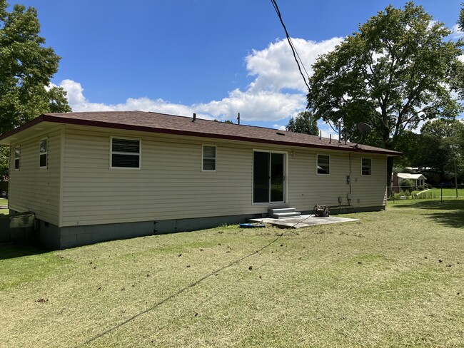 Photo - 2031 Dialsdale Dr SW