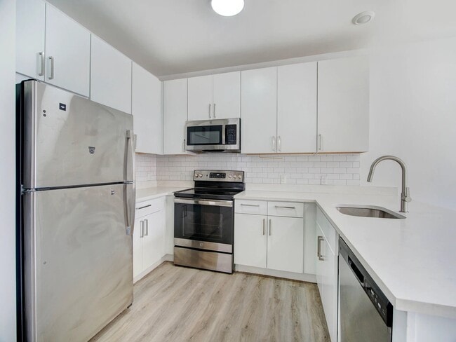 1127 Stuyvesant Ave. Unit 209