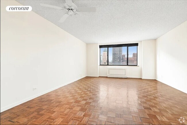 Building Photo - 30 W 61st St Rental