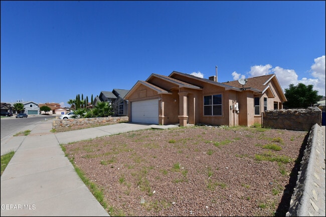 Building Photo - 3112 Tierra Ayala Dr