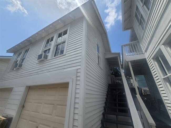 Photo - 2221 35th St Unit Rear