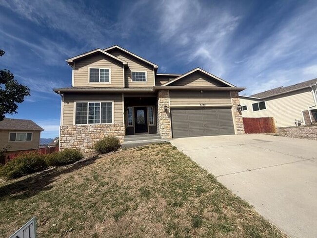 Photo - 5-bedroom home with expansive mountain views!