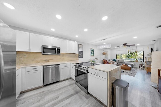 Photo - 11477 NW 39th Ct Unit 306-1