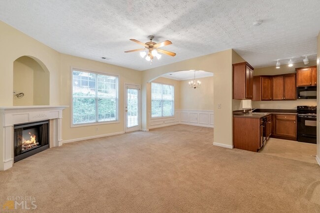 Photo - 1954 Woodland Park Cir