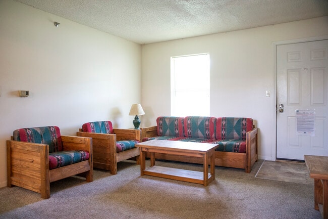 Photo - 15 S Shafer St