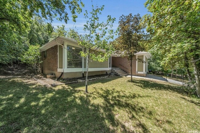 Photo - 1806 E Fawn Ln