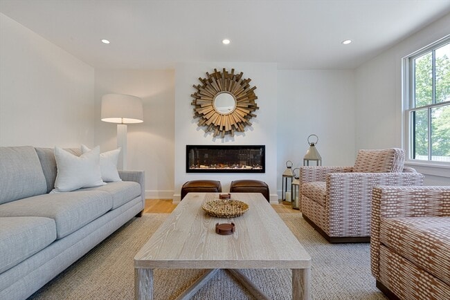 Photo - 8 Burnt Swamp Ln