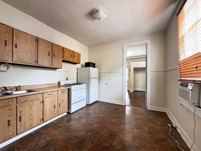 Photo - 209 N Bernadotte St
