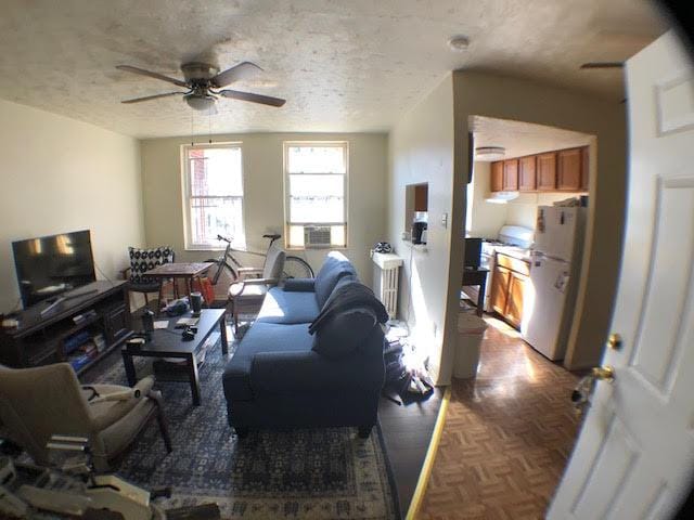 Photo - 370 S Highland Ave Unidad 2