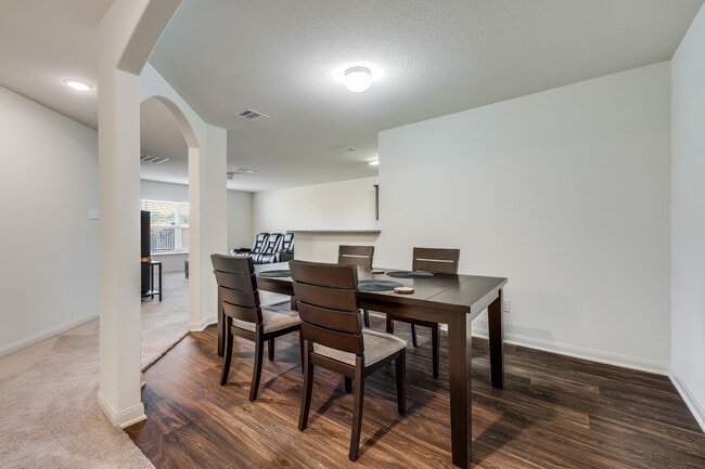 Photo - 113 Independence Ave