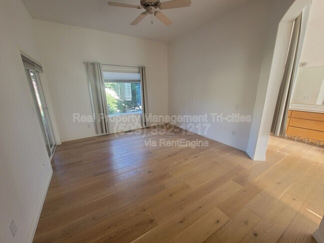 Photo - 1209 Vintage Ave