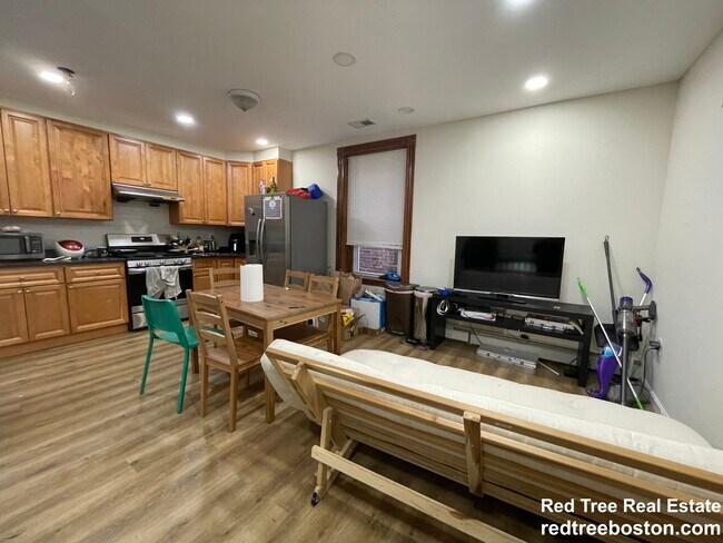 Photo - 129 Cedar St Unit 3