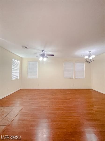 Photo - 5733 Blackbirch St