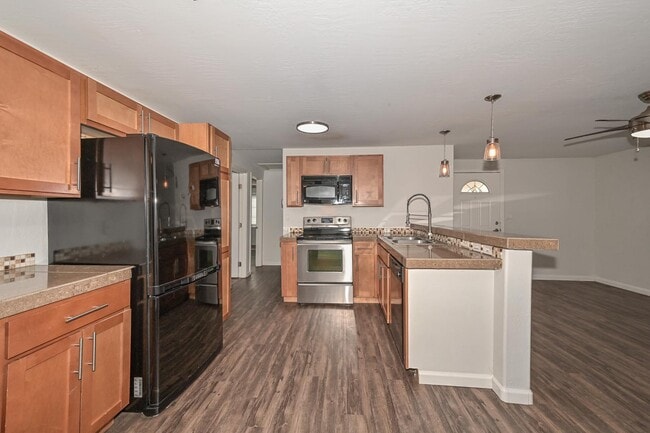 Photo - 1211 N Frances St