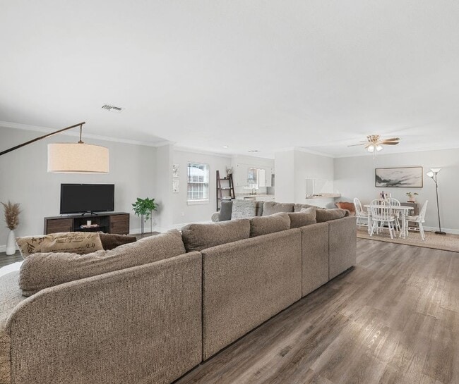 Photo - 6319 Wiethorn Dr