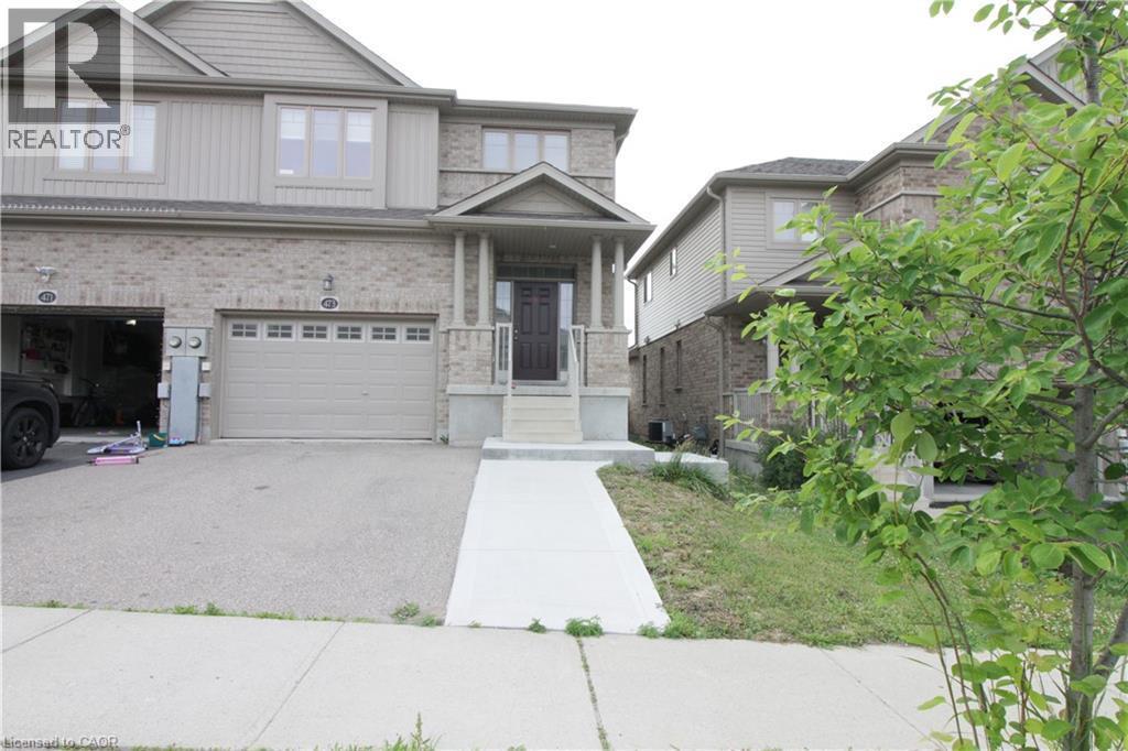 Photo - 473 Avens St