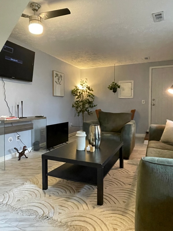 Photo - 888 W Lombard St Unidad B