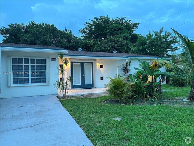 Building Photo - 4337 SW 49th St Rental