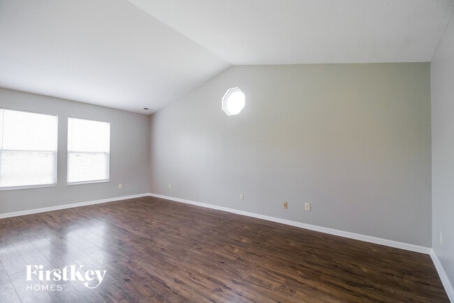 Photo - 17 Shady Creek Ln