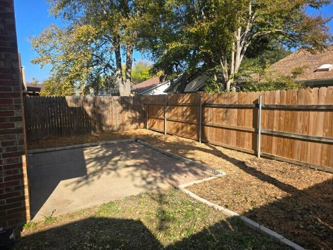 Photo - 1714 Mimosa Ln