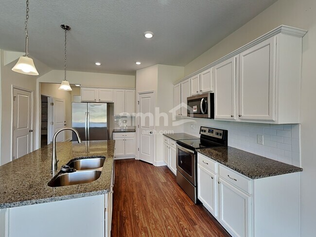 302 Crestrun Loop