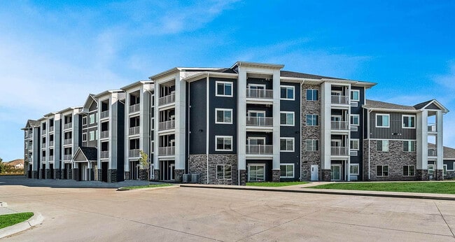 Park 88 offers a variety of apartments and townhomes to rent in West Des Moines.