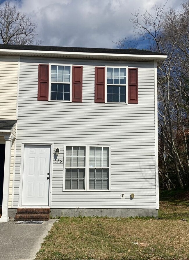 Building Photo - 326 Bracken Pl