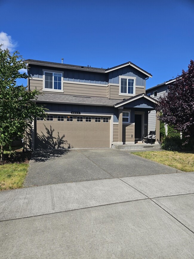 Photo - 2417 Fiddleback St NE