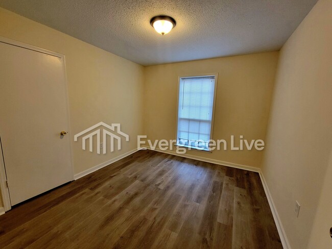 Photo - 4425 Hunt Cliff Trce