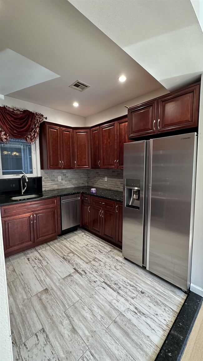 275 Avenue A