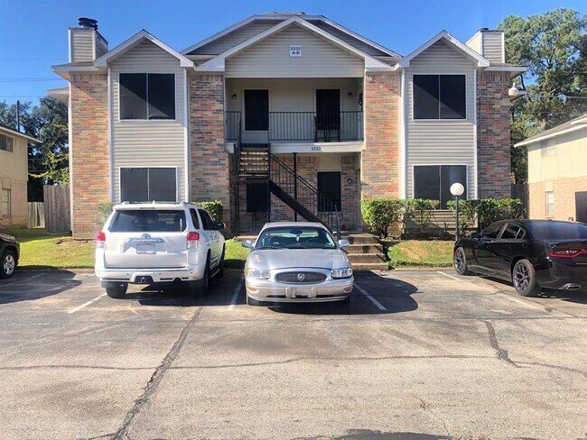 Photo - 2222 Millstone Dr Apartment Unit 2222 C