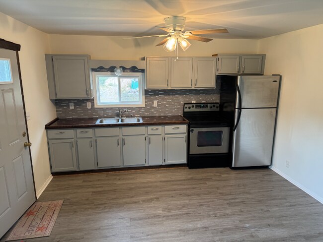 Photo - 8596 Legion Ln