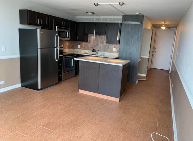 Photo - 2728 N Hampden Ct Unit 1604