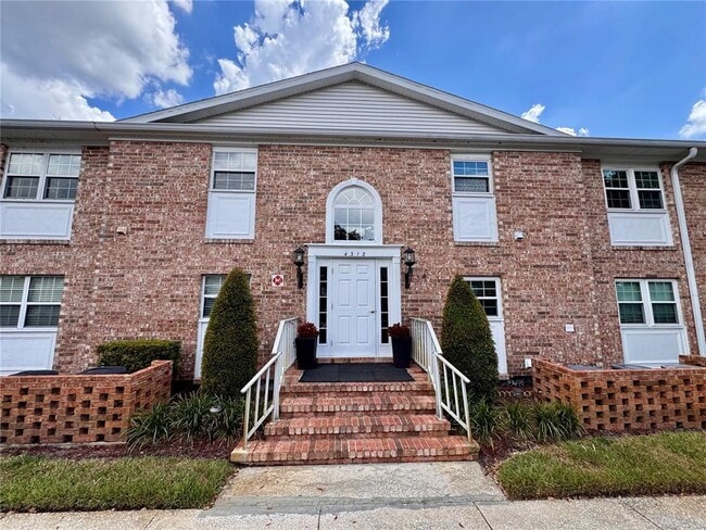 Building Photo - 4318 Lake Underhill Rd Unit 17 B Rental