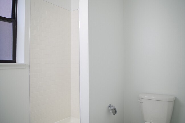 Photo - 5507-5509 S. Hyde Park Boulevard