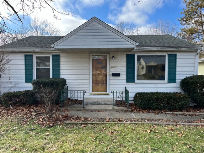 2 Bedroom/1 Bathroom Home For Lease - 2 Bedroom/1 Bathroom Home For Lease