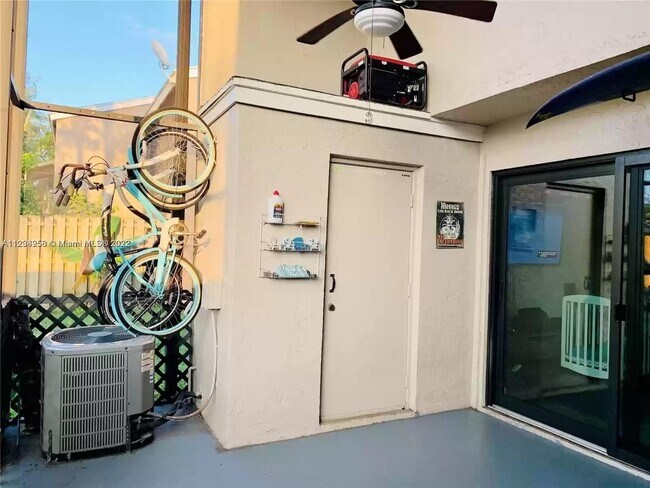 Photo - 5180 S University Dr