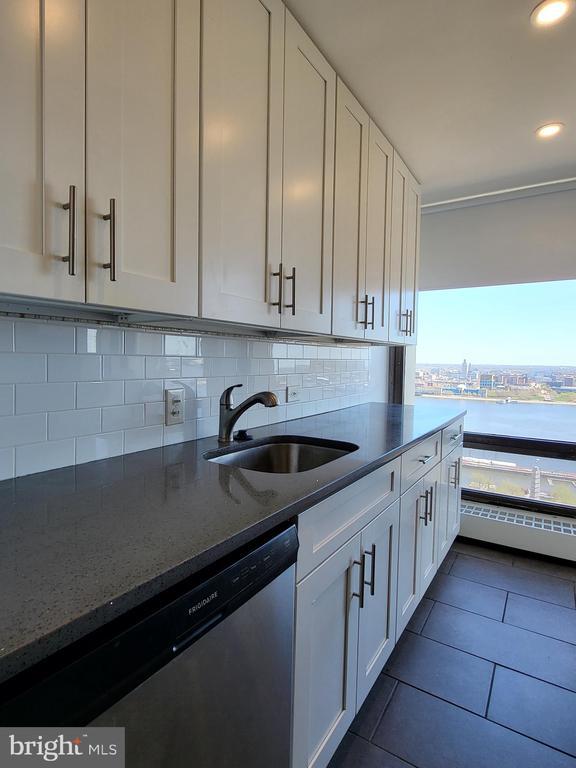 Photo - 220 Locust St Unit 28DS