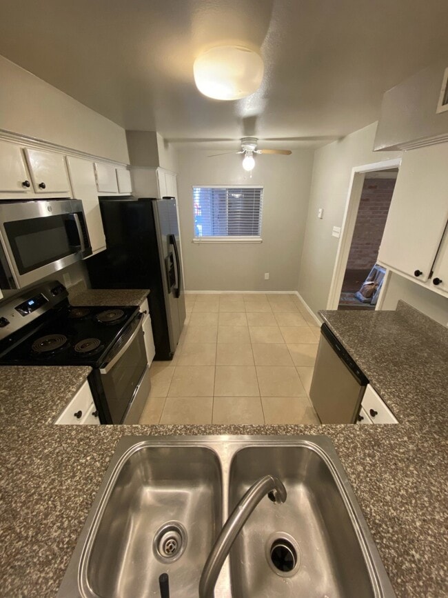 Photo - 2210 Dorrington St Unidad True