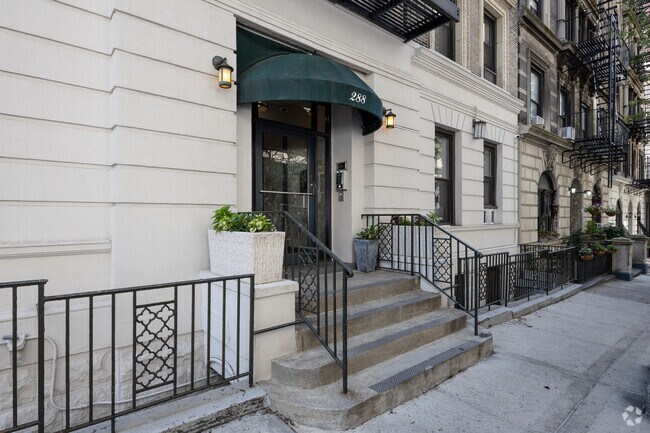 Entrance - 288-290 W 92nd St