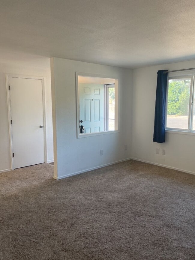 Photo - !!!COMING SOON!!! Three Bedroom Ranch in O...