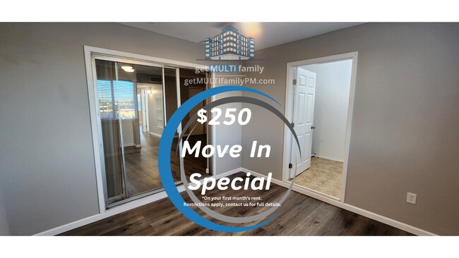 Building Photo - 1903 North Spring-201 Unit 201