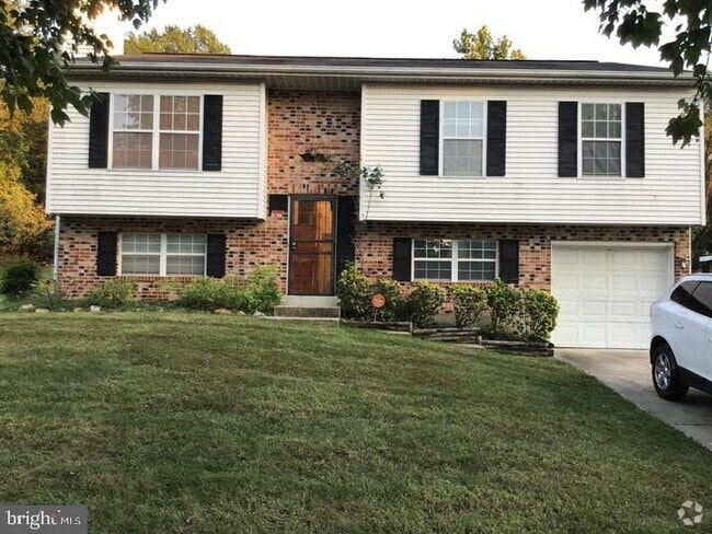 Building Photo - 7719 Willow Hill Dr Rental